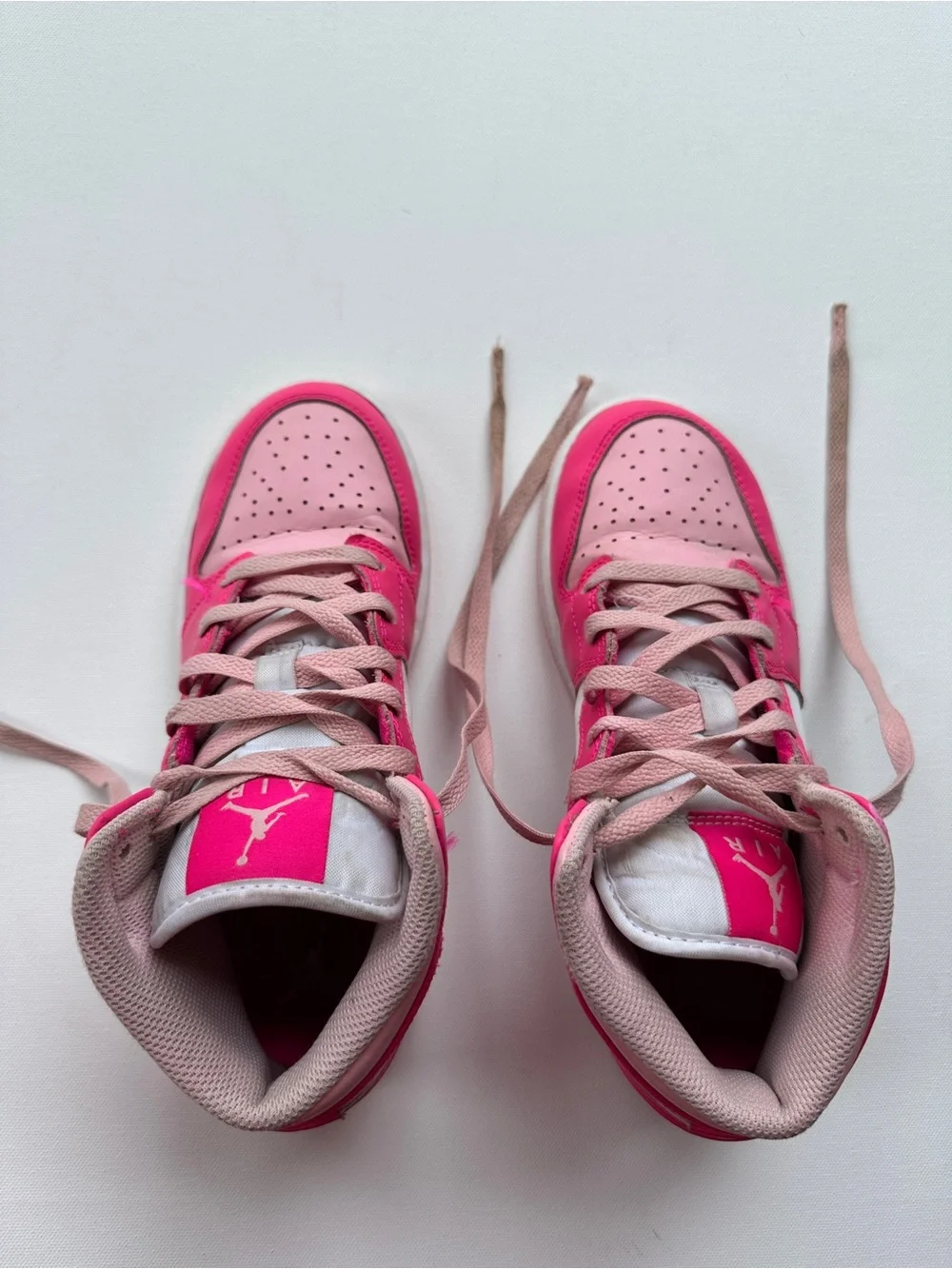 Nike Air Jordan 1 Mid Grade School 4Y white/soft pink/fierce pink Kids Sneakers